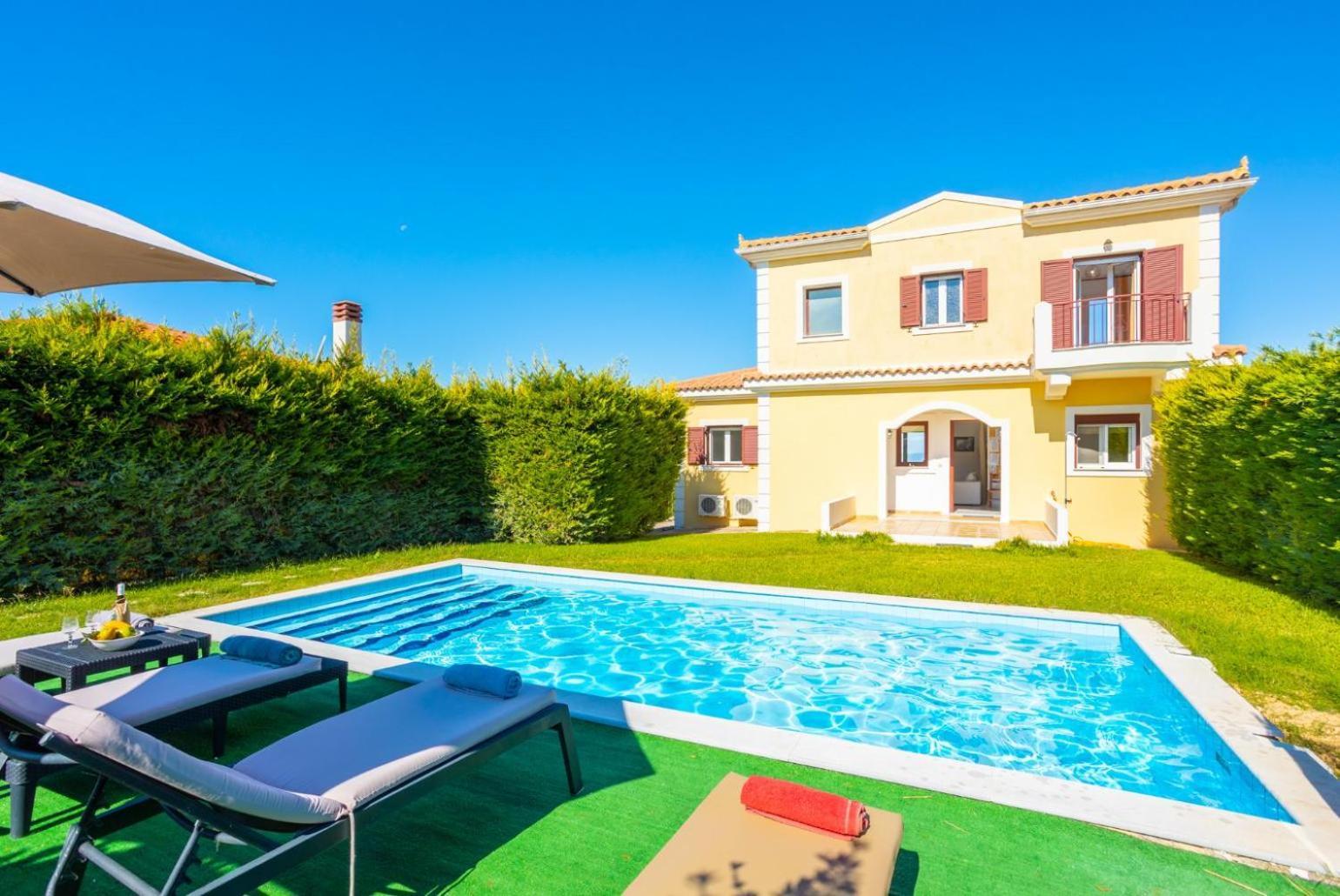 Villa Europe Thia Fokata エクステリア 写真